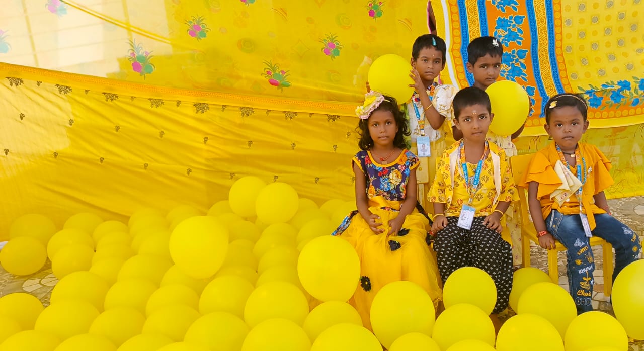 YELLOW DAY